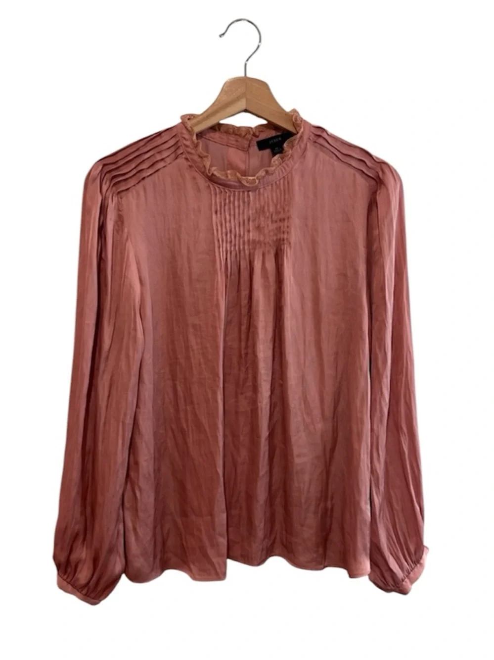 J Crew Ruffle Top Pink Size Medium Long Sleeve Drapey Romantic Feminine